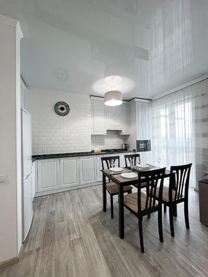 Apartment студія з гарним краєвидом центр - мережа Helen Poltava